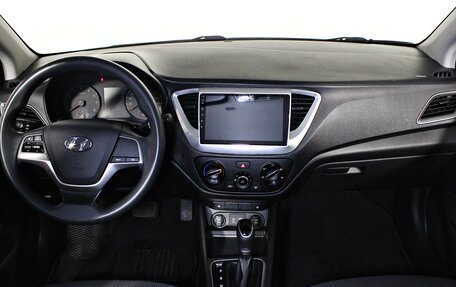 Hyundai Solaris II рестайлинг, 2018 год, 1 267 000 рублей, 12 фотография