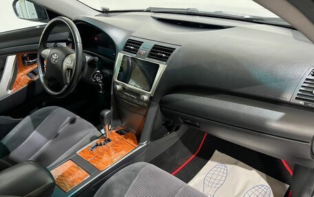 Toyota Camry, 2009 год, 1 200 000 рублей, 13 фотография