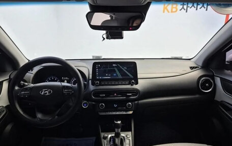 Hyundai Kona I, 2021 год, 1 890 000 рублей, 6 фотография