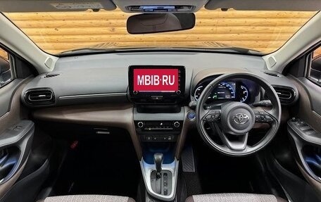 Toyota Yaris Cross, 2021 год, 1 710 000 рублей, 8 фотография