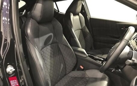 Toyota C-HR I рестайлинг, 2021 год, 2 090 000 рублей, 4 фотография