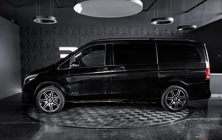 Mercedes-Benz V-Класс, 2023 год, 15 500 000 рублей, 6 фотография