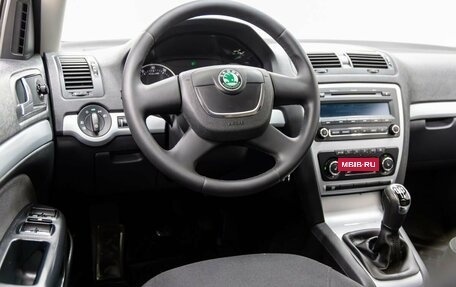 Skoda Octavia, 2011 год, 936 000 рублей, 18 фотография