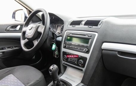 Skoda Octavia, 2011 год, 936 000 рублей, 27 фотография