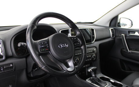 KIA Sportage IV рестайлинг, 2018 год, 1 779 900 рублей, 10 фотография