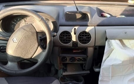 Renault Kangoo II рестайлинг, 2004 год, 170 000 рублей, 10 фотография