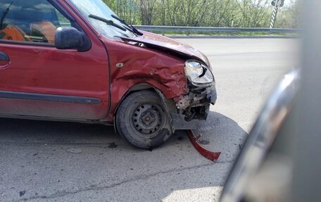 Renault Kangoo II рестайлинг, 2004 год, 170 000 рублей, 2 фотография