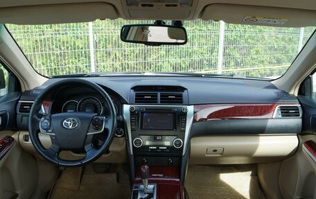 Toyota Camry, 2013 год, 1 570 000 рублей, 8 фотография
