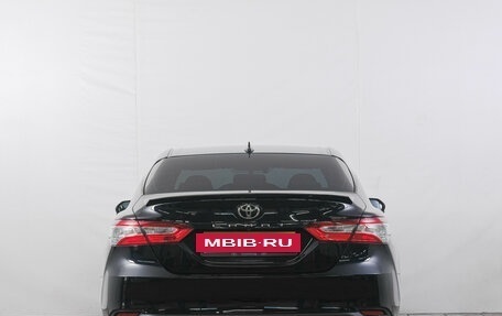 Toyota Camry, 2018 год, 2 599 000 рублей, 4 фотография