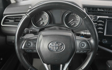 Toyota Camry, 2018 год, 2 599 000 рублей, 14 фотография