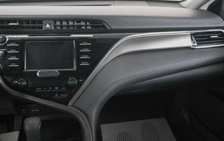 Toyota Camry, 2018 год, 2 599 000 рублей, 13 фотография
