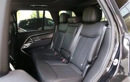 Land Rover Range Rover IV рестайлинг, 2022 год, 12 300 000 рублей, 12 фотография