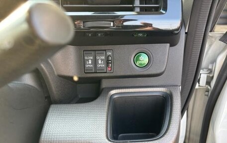 Honda Stepwgn IV, 2015 год, 1 187 000 рублей, 19 фотография