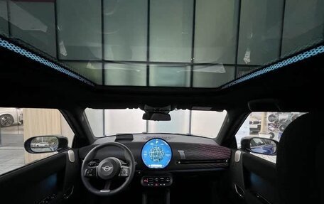 MINI Hatch, 2024 год, 3 416 000 рублей, 9 фотография
