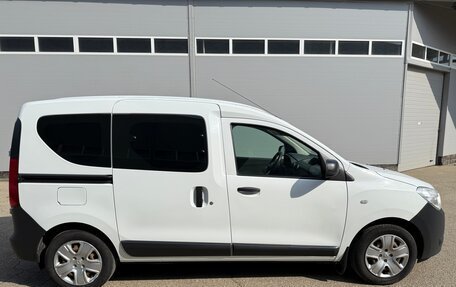 Renault Dokker, 2019 год, 900 000 рублей, 2 фотография
