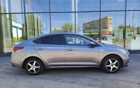 Hyundai Solaris II рестайлинг, 2018 год, 1 250 000 рублей, 4 фотография