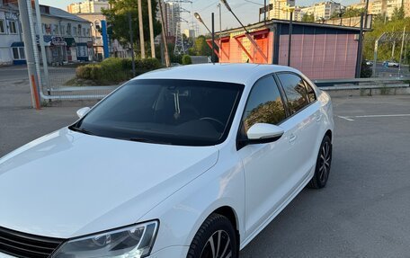 Volkswagen Jetta VI, 2014 год, 1 350 000 рублей, 2 фотография