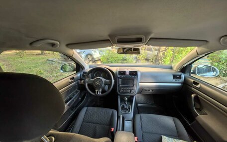 Volkswagen Jetta VI, 2010 год, 570 000 рублей, 5 фотография