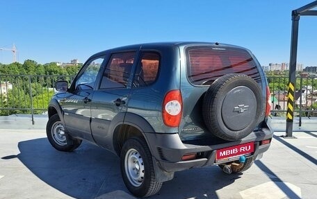 Chevrolet Niva I рестайлинг, 2015 год, 615 000 рублей, 3 фотография