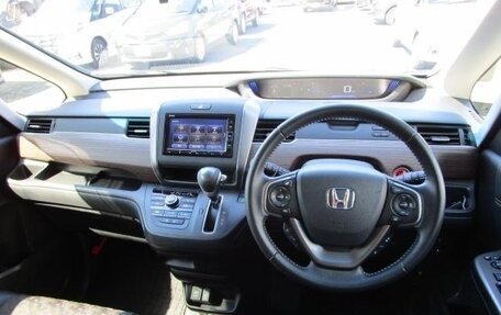 Honda Freed II, 2021 год, 1 250 000 рублей, 15 фотография