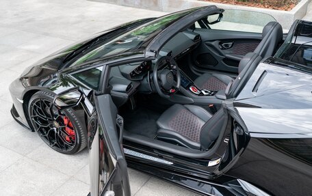 Lamborghini Huracán, 2022 год, 27 900 000 рублей, 7 фотография