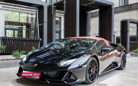 Lamborghini Huracán, 2022 год, 27 900 000 рублей, 2 фотография