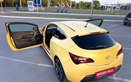 Opel Astra J, 2011 год, 1 100 000 рублей, 29 фотография
