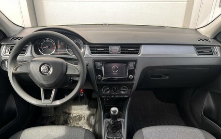 Skoda Rapid I, 2017 год, 800 000 рублей, 11 фотография