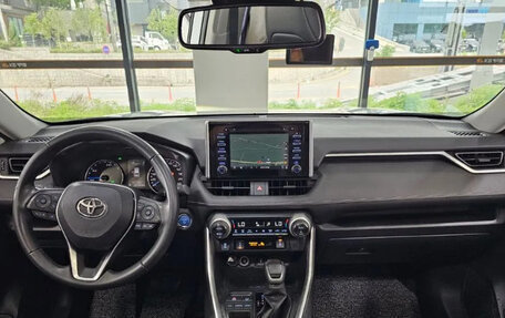 Toyota RAV4, 2022 год, 2 900 000 рублей, 7 фотография