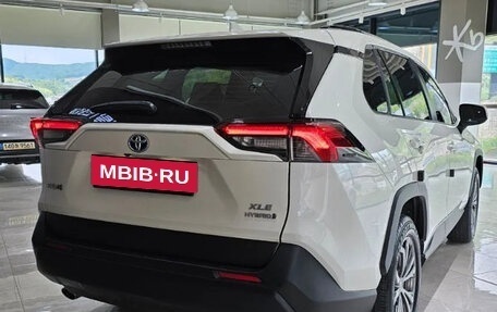 Toyota RAV4, 2022 год, 2 900 000 рублей, 3 фотография