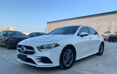 Mercedes-Benz A-Класс, 2022 год, 1 999 000 рублей, 1 фотография