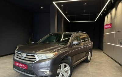 Toyota Highlander III, 2011 год, 2 000 000 рублей, 1 фотография