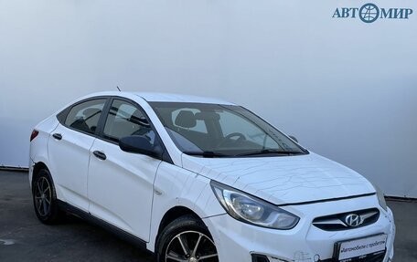 Hyundai Solaris II рестайлинг, 2014 год, 748 000 рублей, 3 фотография