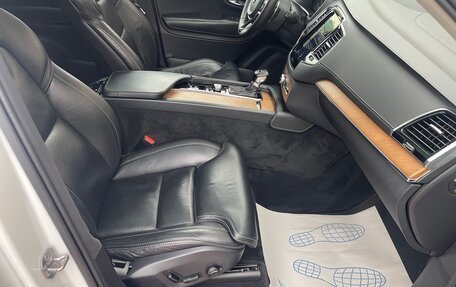 Volvo XC90 II рестайлинг, 2017 год, 3 550 000 рублей, 15 фотография