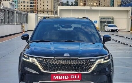 KIA Carnival, 2021 год, 2 345 600 рублей, 2 фотография