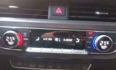 Audi A4, 2022 год, 2 938 442 рублей, 11 фотография
