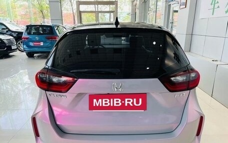 Honda Fit, 2022 год, 1 271 887 рублей, 6 фотография