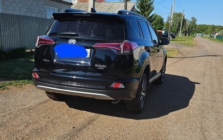 Toyota RAV4, 2018 год, 2 300 000 рублей, 4 фотография