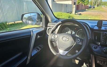 Toyota RAV4, 2018 год, 2 300 000 рублей, 7 фотография