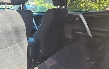 Toyota RAV4, 2018 год, 2 300 000 рублей, 8 фотография