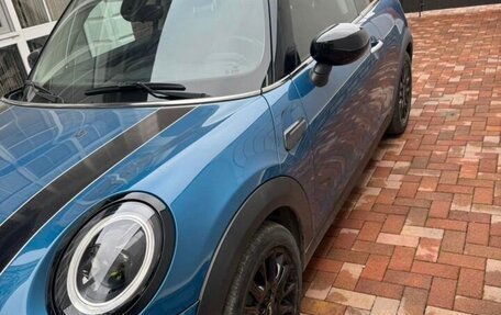 MINI Hatch, 2022 год, 1 850 000 рублей, 2 фотография