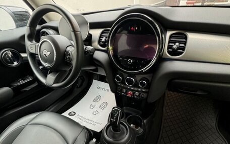MINI Hatch, 2022 год, 1 850 000 рублей, 8 фотография