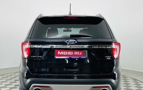 Ford Explorer VI, 2017 год, 2 850 000 рублей, 7 фотография