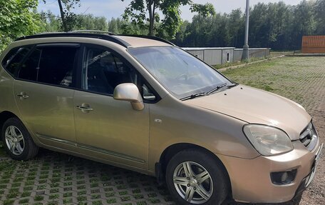 KIA Carens III (RP), 2008 год, 805 000 рублей, 1 фотография