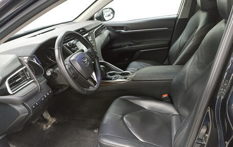 Toyota Camry, 2019 год, 2 649 000 рублей, 16 фотография