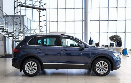 Volkswagen Tiguan II, 2017 год, 2 450 000 рублей, 4 фотография
