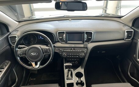 KIA Sportage IV рестайлинг, 2018 год, 1 820 000 рублей, 7 фотография