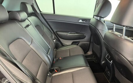KIA Sportage IV рестайлинг, 2018 год, 1 820 000 рублей, 13 фотография