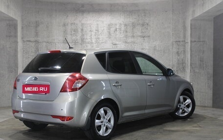 KIA cee'd I рестайлинг, 2011 год, 730 000 рублей, 10 фотография