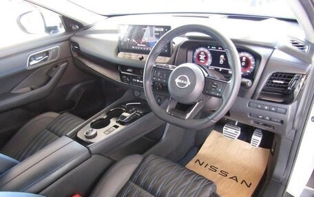 Nissan X-Trail, 2024 год, 2 700 000 рублей, 12 фотография